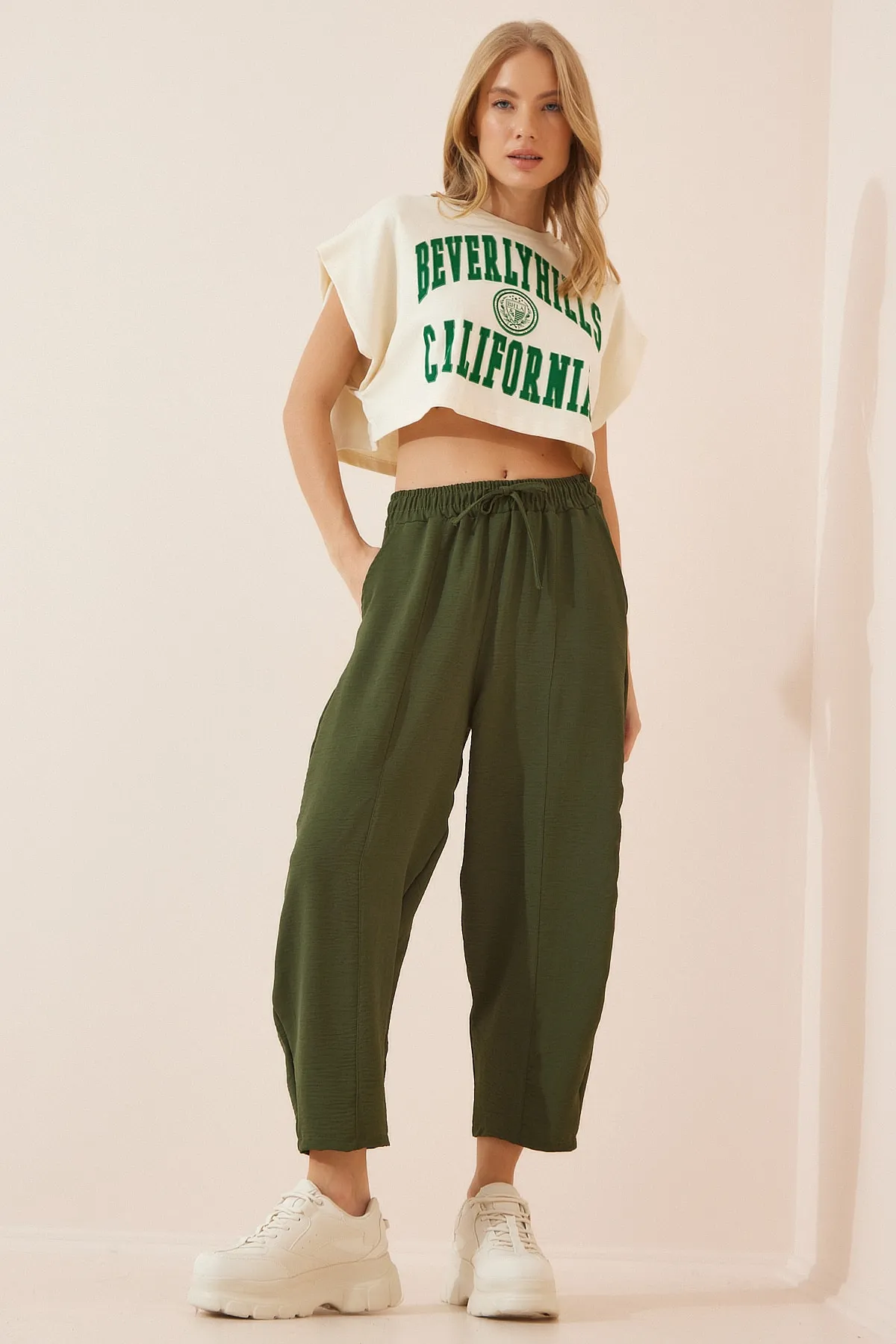 Happiness İstanbul  Dunkle Khaki-Leinen-Shalwar-Hose für Damen CI00036