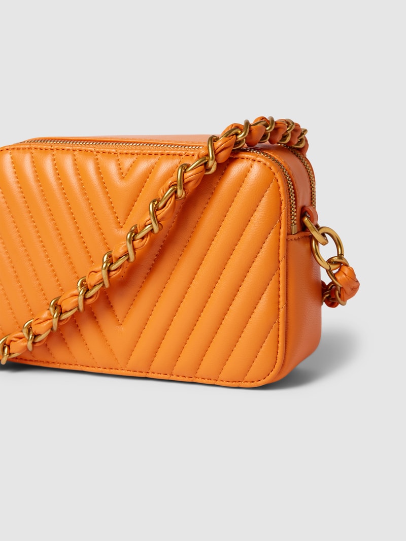 Umhängetasche mit Ziernähten Modell 'ELLA' in orange