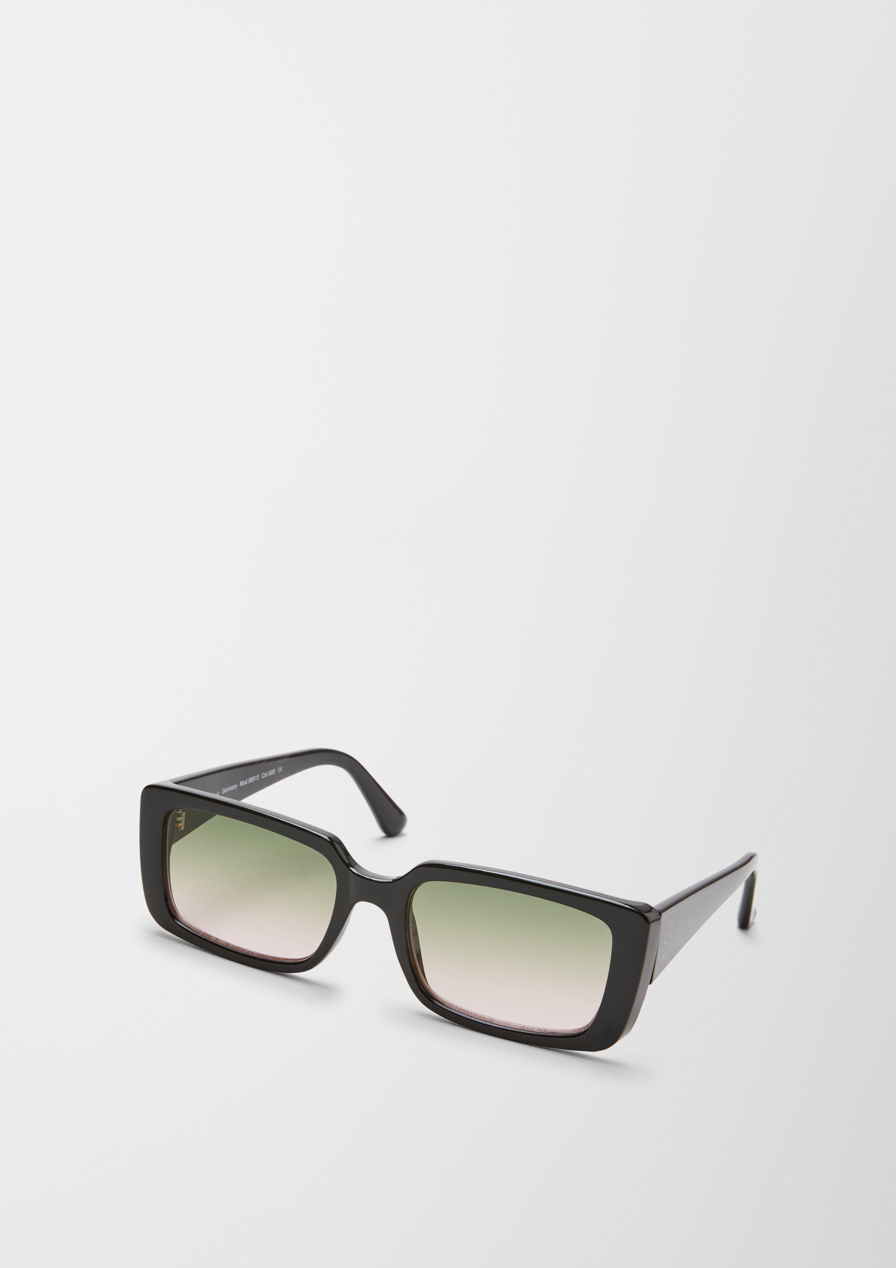 Kantige Sonnenbrille mit breiter Fassung  6008491-600