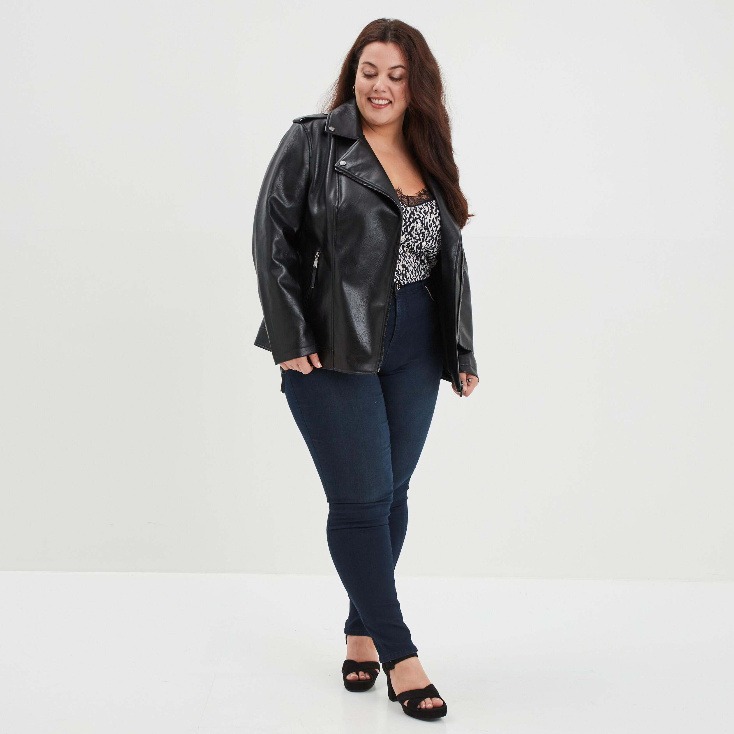 Veste biker ajustée simili cuir noir femme grande taille | La Halle