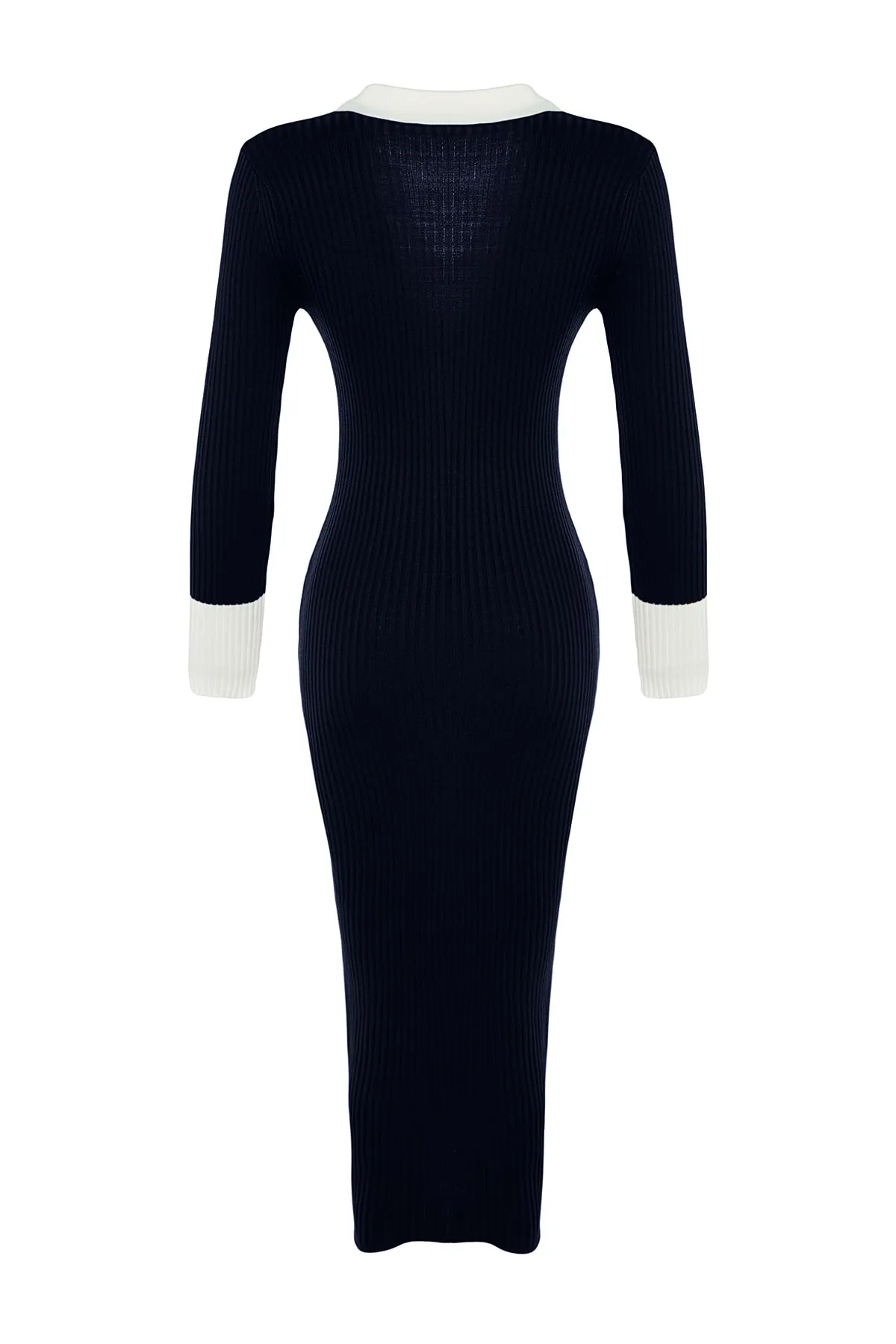 Trendyol Collection  Marineblaues Midi-Strickkleid mit Farbblockmuster TWOAW23EL00024