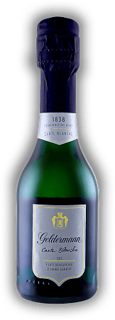 Geldermann Carte Blanche 0,2 Liter Geldermann Carte Blanche 0,2 Liter Klare goldene Farbe, feinperlig, körperreich, zart und trocken. 0,2	 Liter - Vol 12,0%