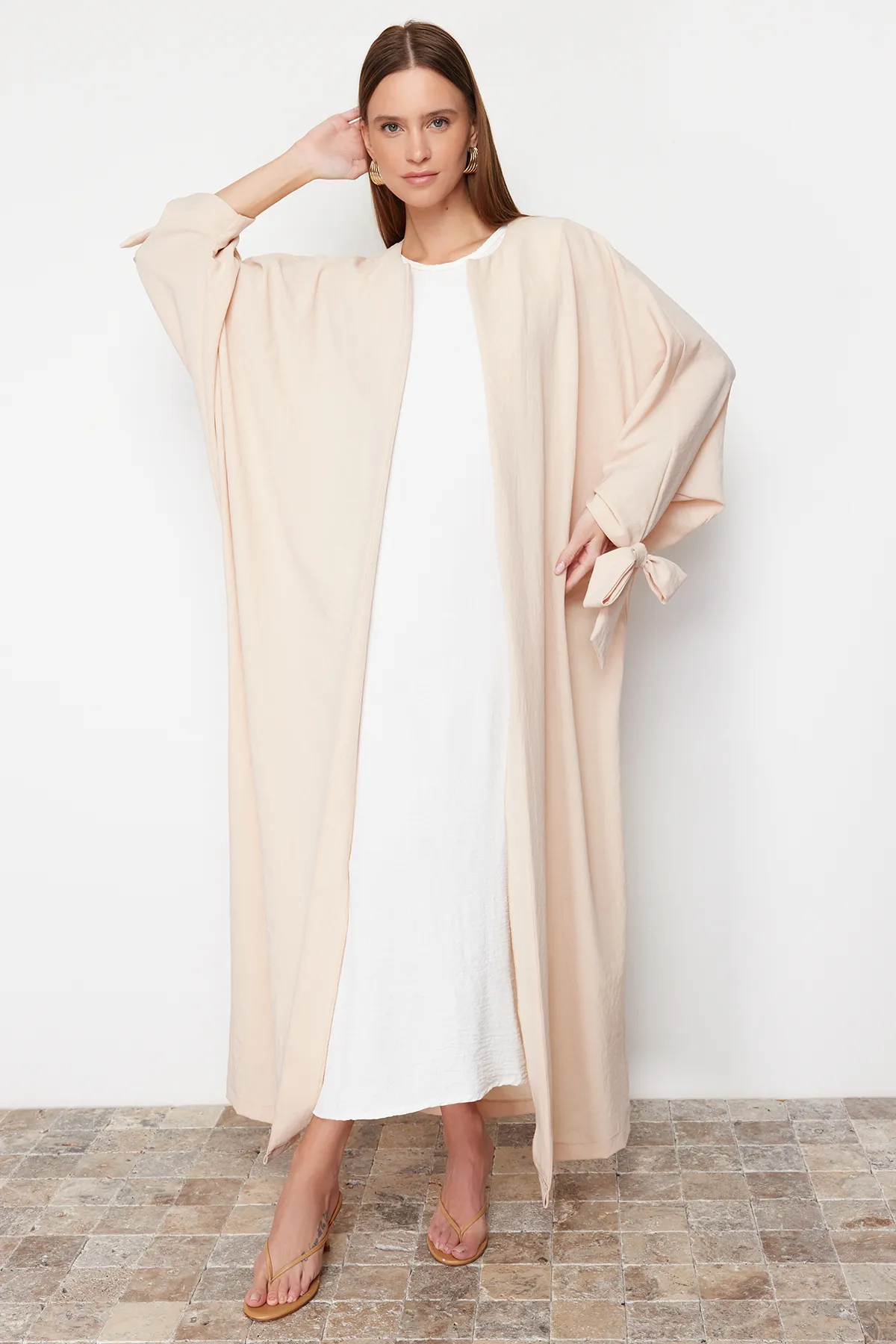 Trendyol Modest  Stein Bequeme Passform Gewebte Aerobin Lange Kappe & Ferace & Abaya TCTSS24KK00005