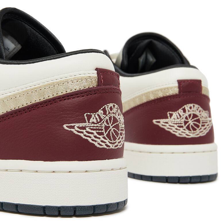 JORDAN Wmns Air Jordan 1 Low 