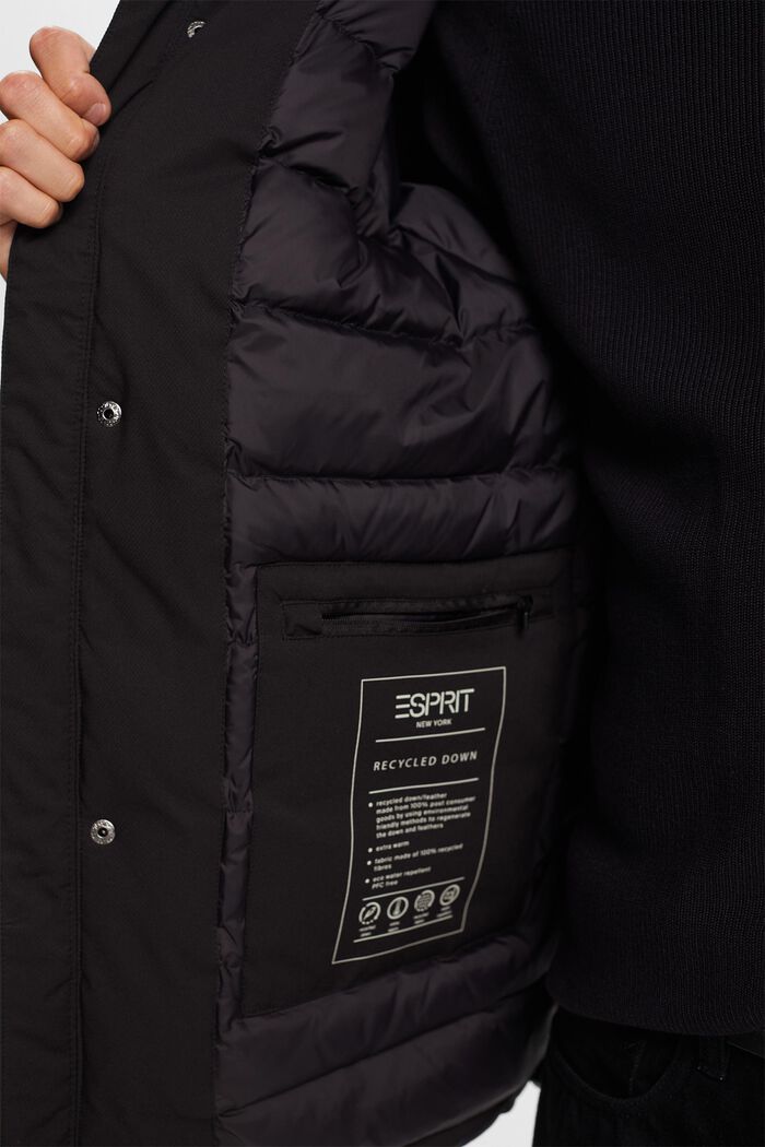 Daunenjacke mit Kapuze