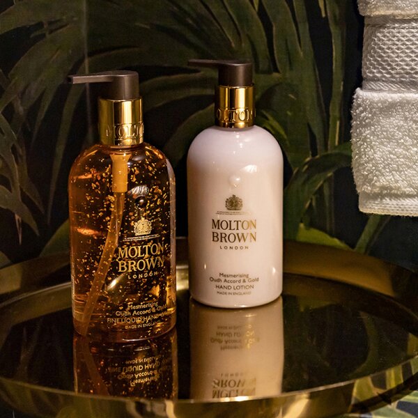 Molton Brown Mesmerising Oudh Accord & Gold Fine Liquid Hand Wash Flüssigseife
