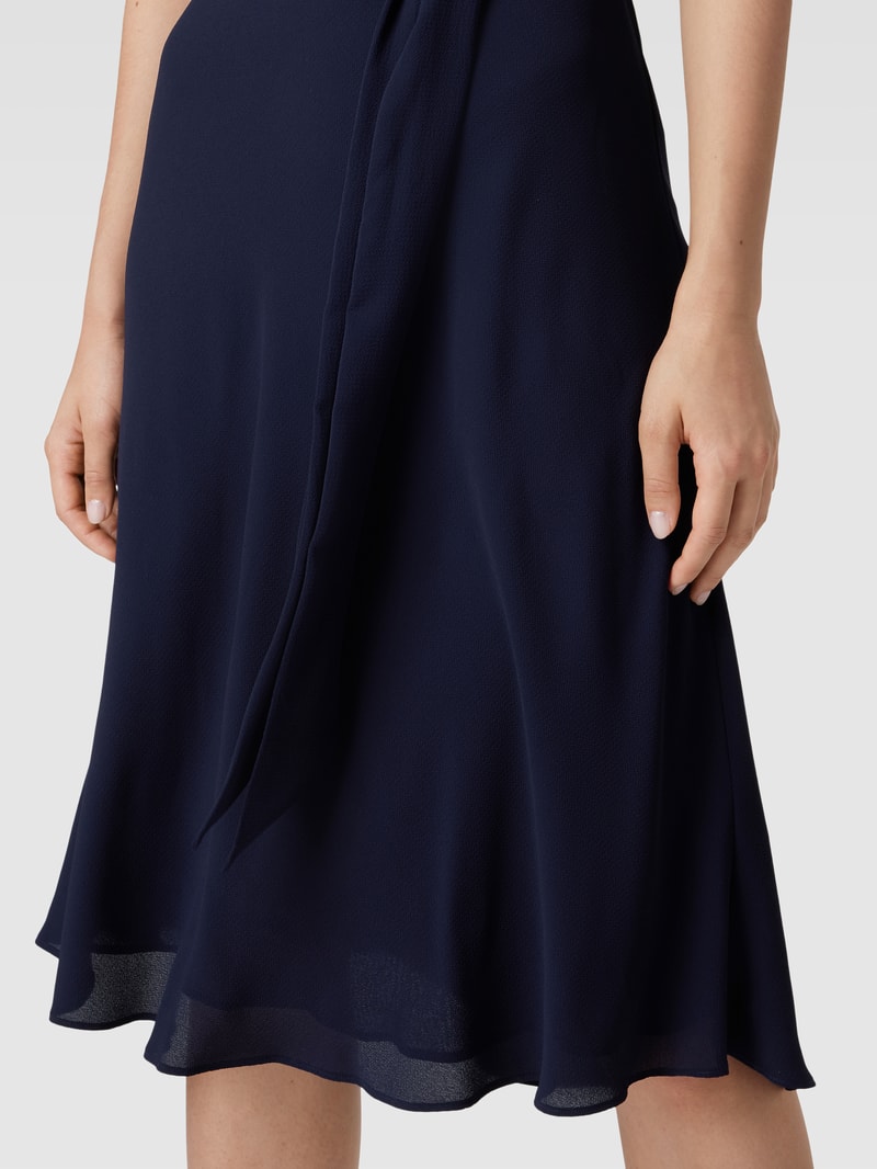 Knielanges Kleid mit Bindegürtel Modell 'VILODIE' in marineblau