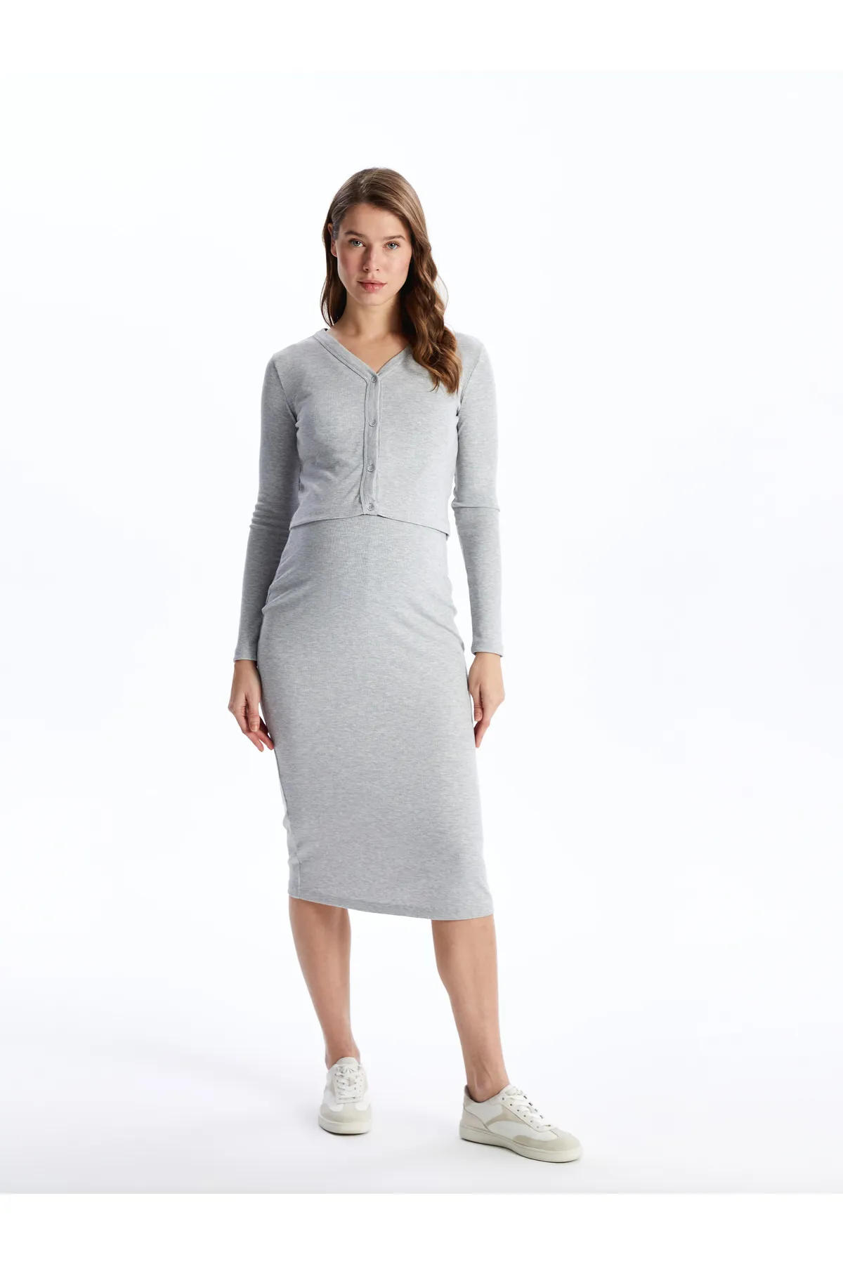 LC Waikiki  Set aus geradem, langärmligem Umstandskleid und Strickjacke mit Rundhalsausschnitt