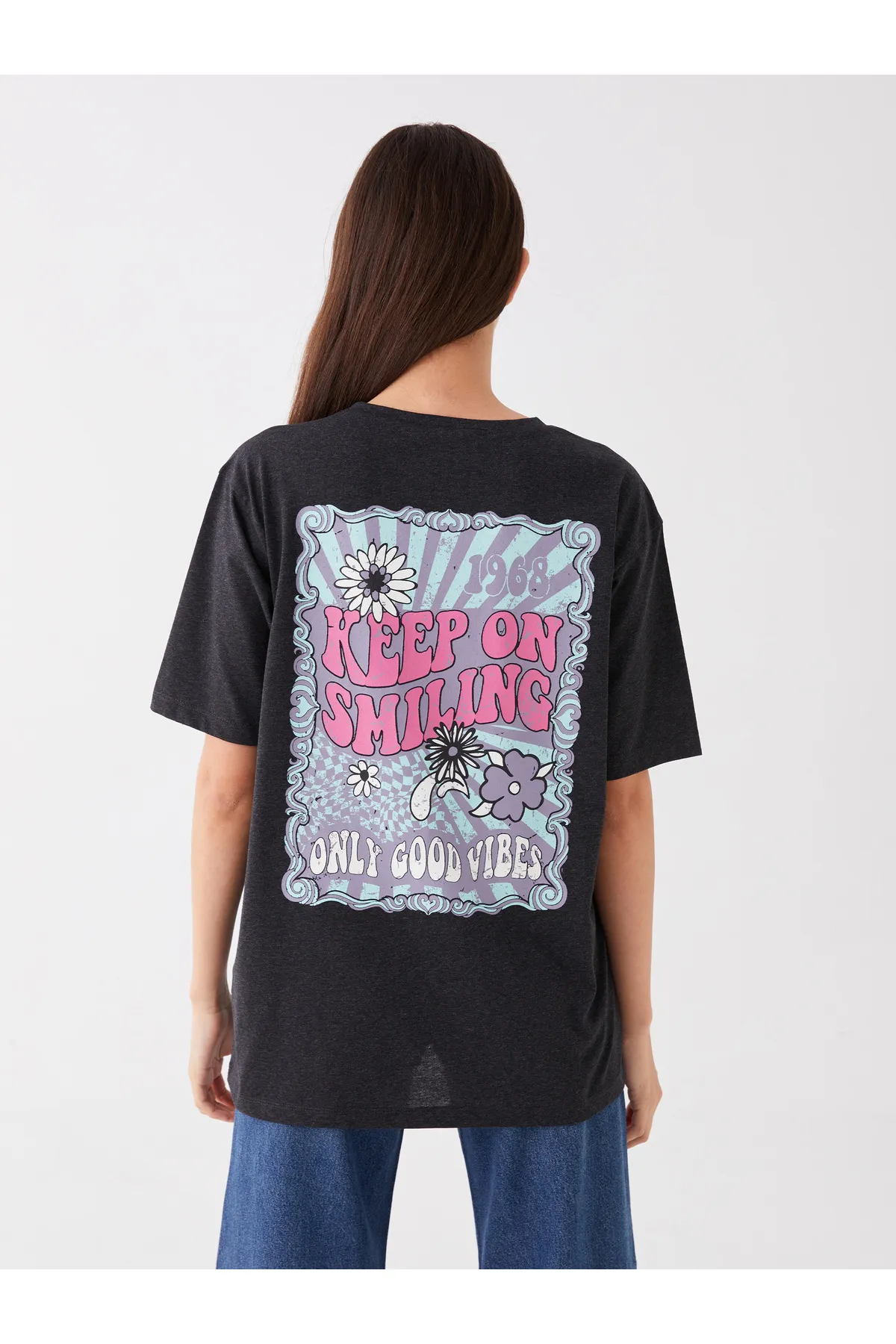 LC Waikiki  Bedrucktes, kurzärmliges Oversize-Damen-T-Shirt mit Rundhalsausschnitt