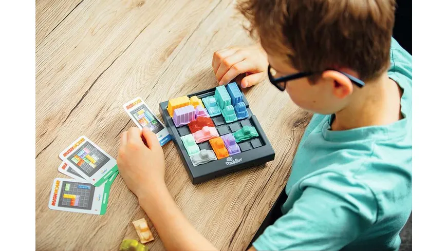 Thinkfun - Rush Hour - Das geniale Stauspiel und bekannte Logikspiel von Thinkfun für Jungen und Mädchen ab 8 Jahren