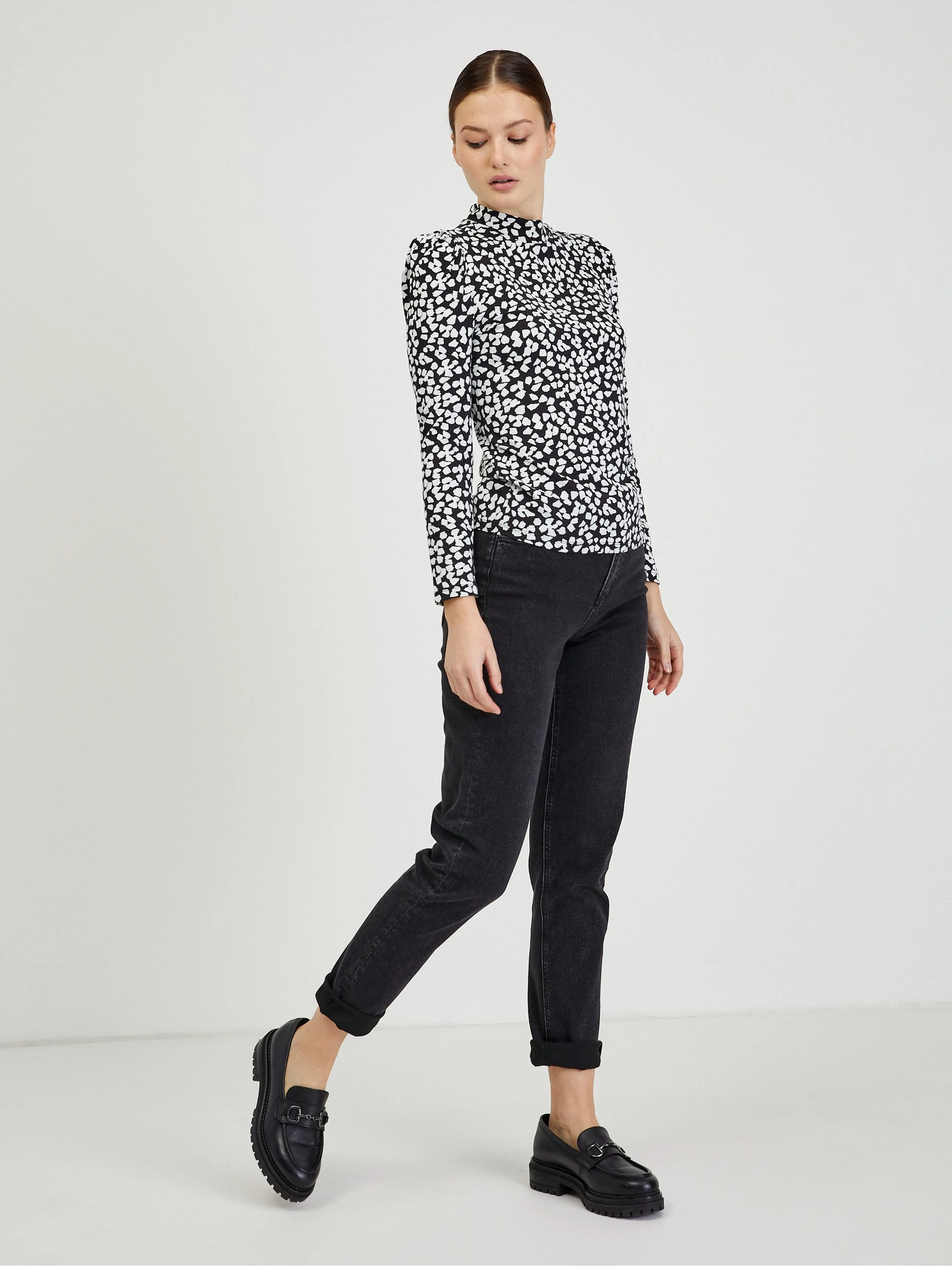 Weiß-schwarzes gemustertes Damen T-Shirt ORSAY Paisy