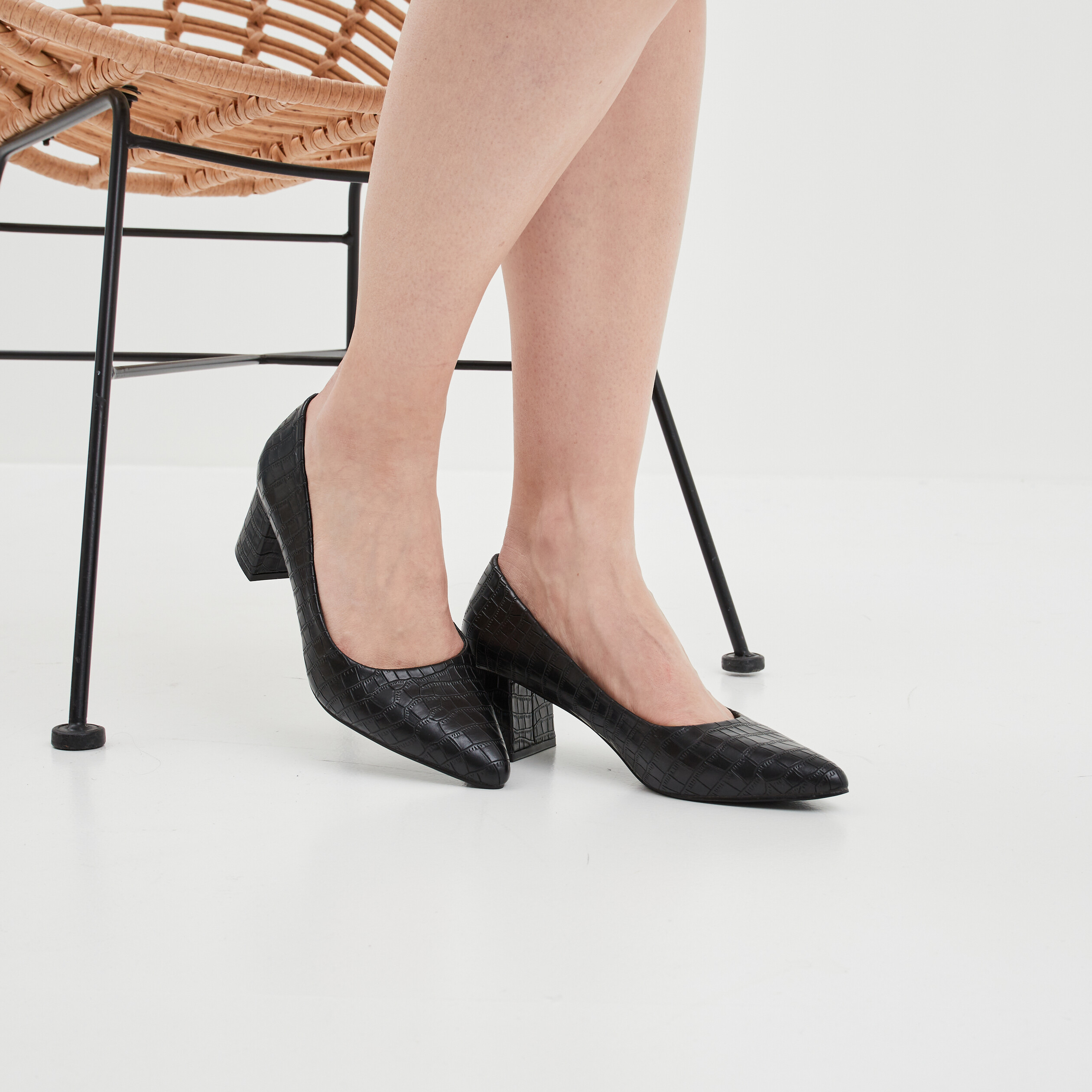 Escarpins pointus à talons carrés noir femme | La Halle