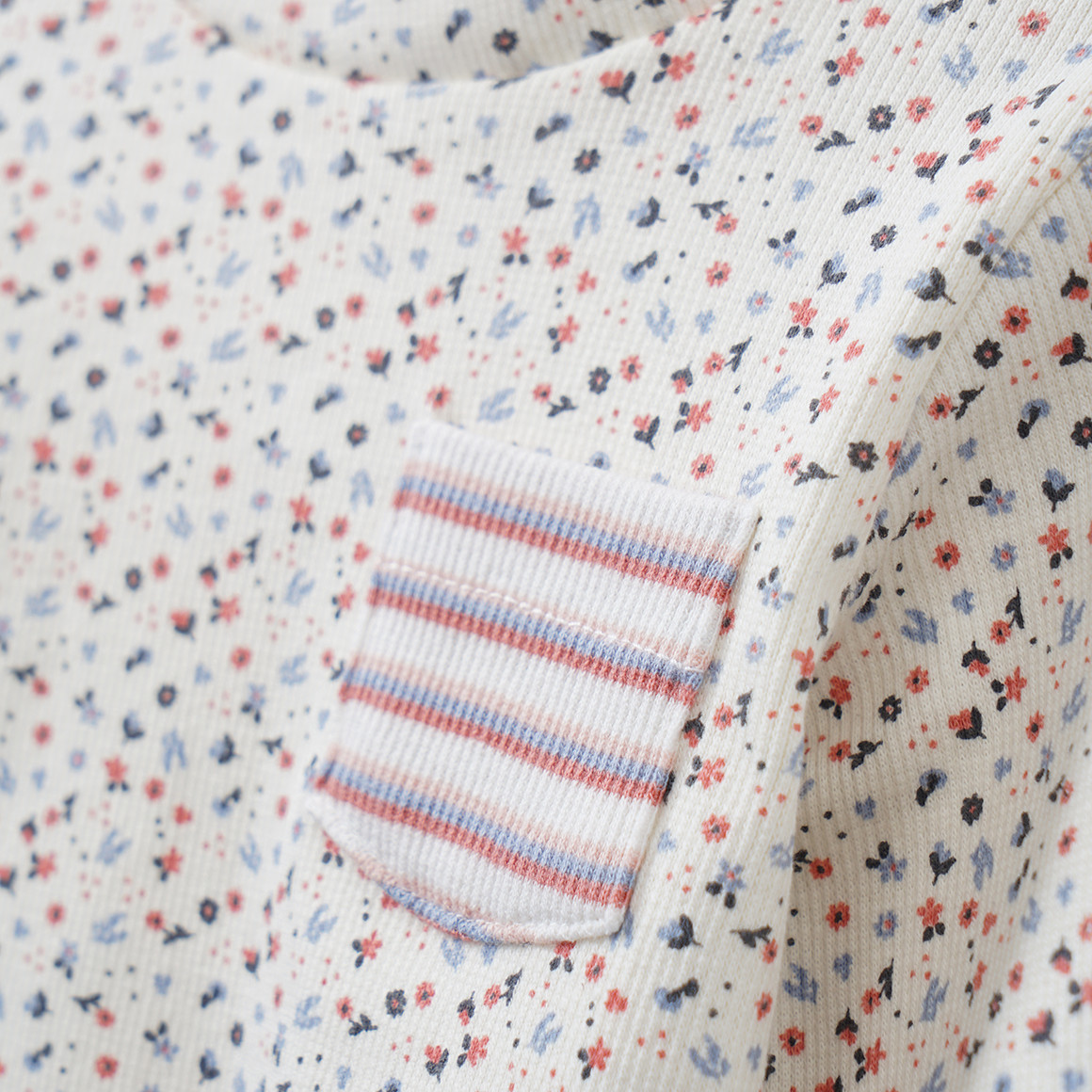 Baby Langarmshirt mit Stehkragen