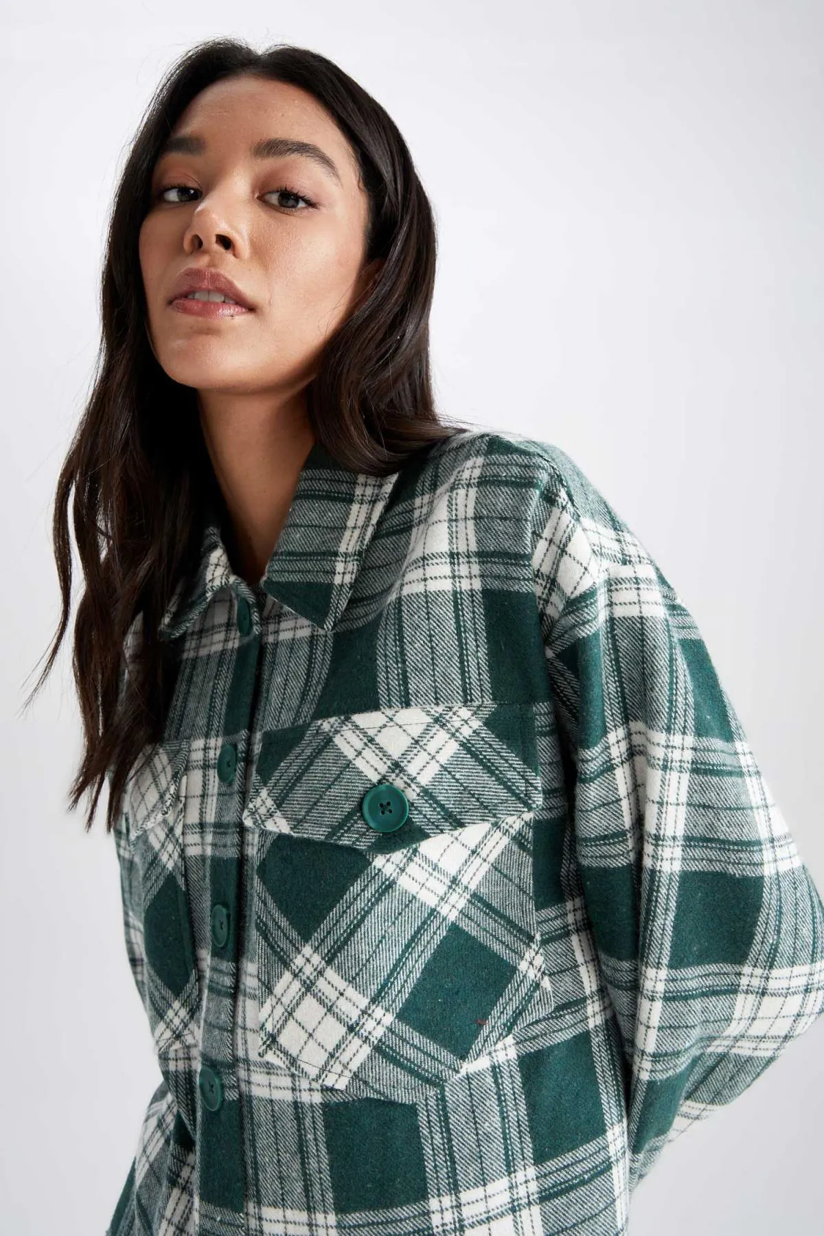 DeFacto  Relax Fit karierte Flanell-Tunika mit langen Ärmeln Z1987az22au