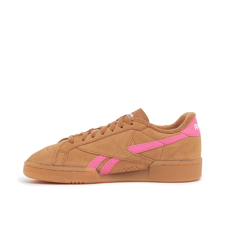 Reebok Wmns Club C Grounds UK wildbrown/gum/truepink