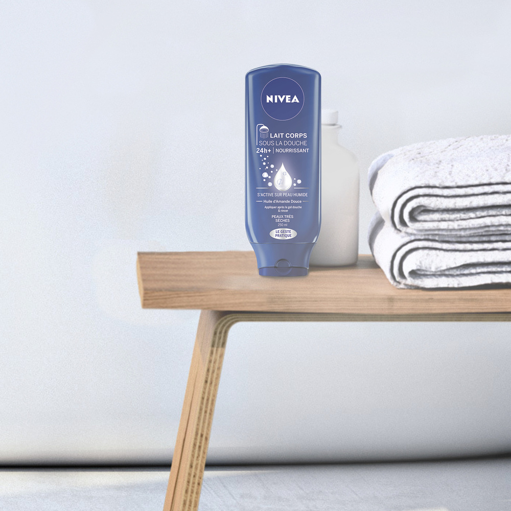 nivea Lait nourrissant Huile d'amande douce Lait corps sous la douche