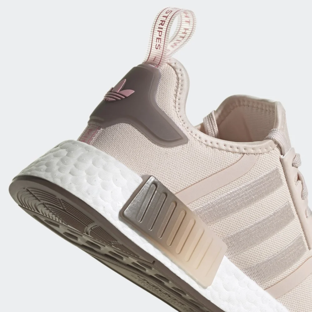 adidas NMD R1 HQ4279 / pink