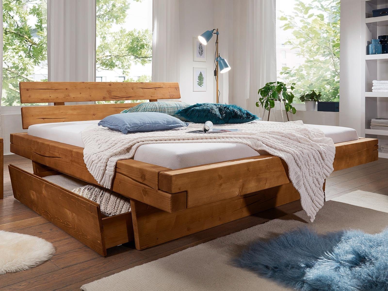 möbelando Massivholzbett Morant Bay, Modernes Balkenbett aus Massivholz in Fichte eichefarbig honig gebeizt/geölt mit 2 Schubkästen. Liegefläche 180x200 cm. Breite 198 cm, Höhe 87 cm, Tiefe 221,5 cm