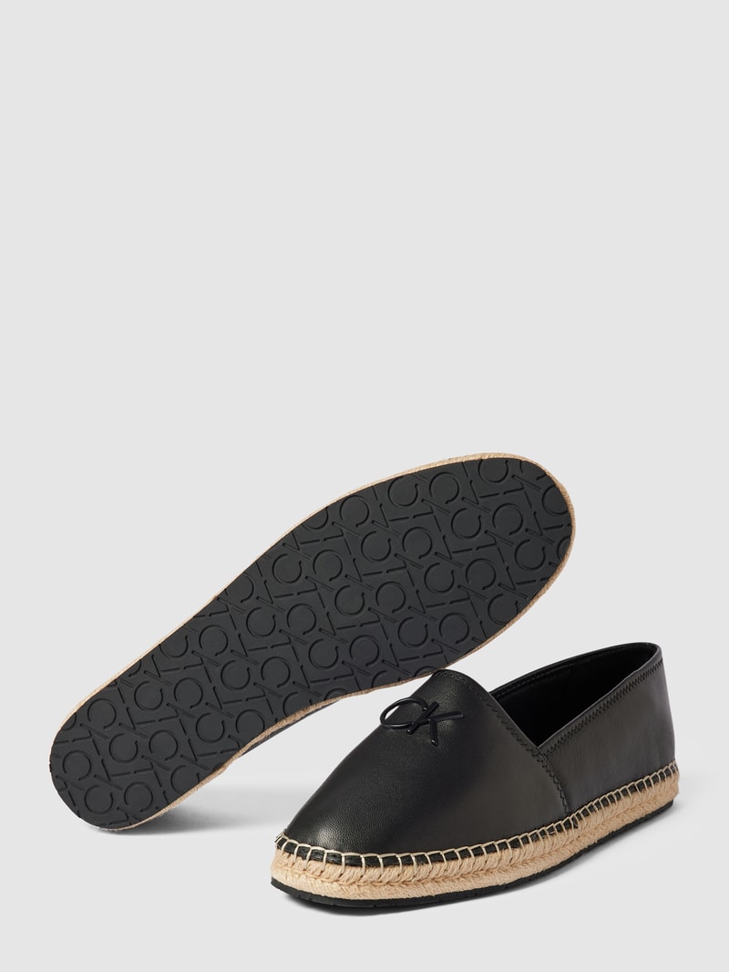 Espadrilles mit Label-Applikation in schwarz