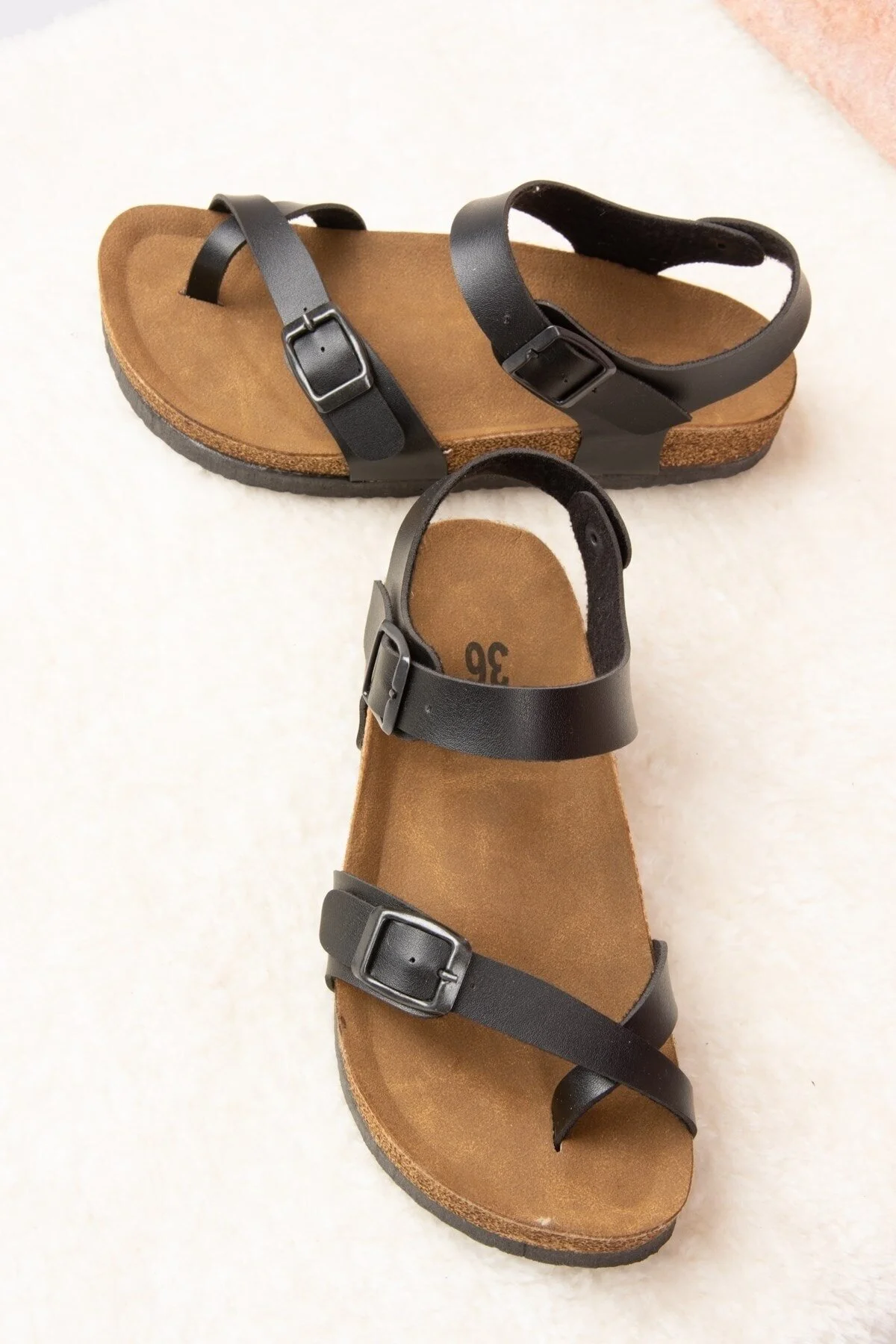 Fox Shoes  Schwarze Damensandalen H777786009