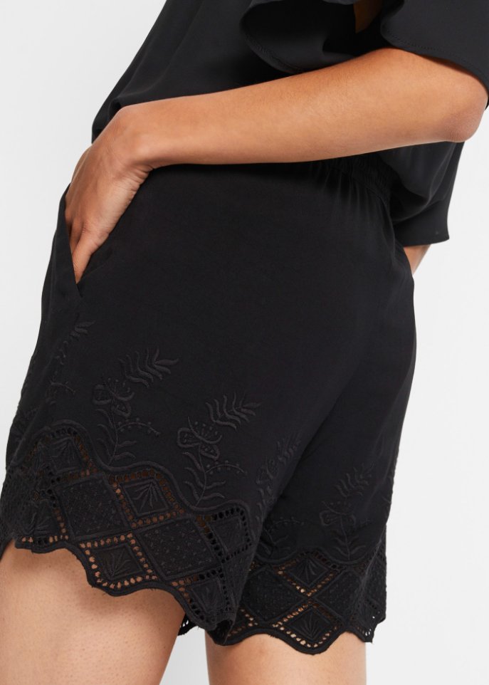 Shorts mit Spitze