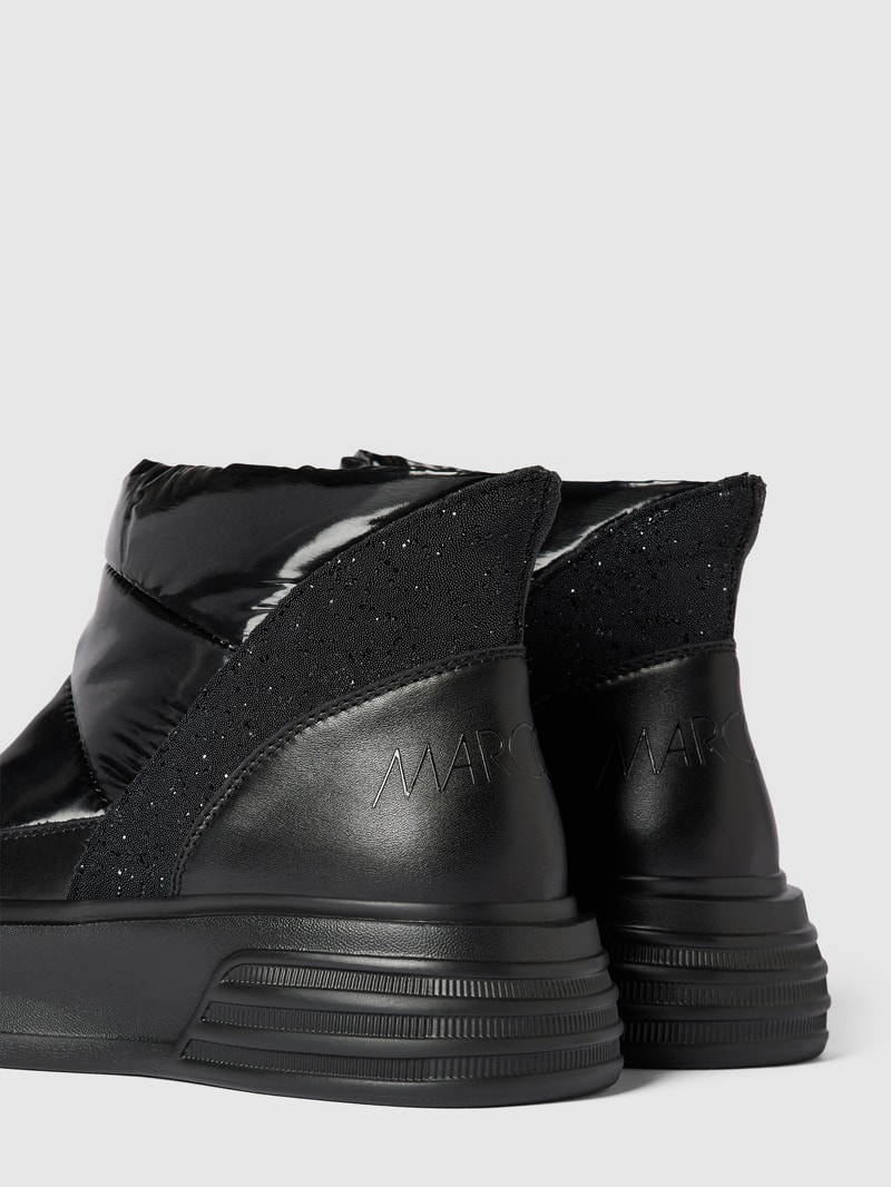 Stiefeletten mit Steppnähten in schwarz