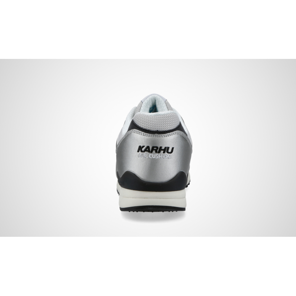 Karhu Synchron Classic F802659 / grau