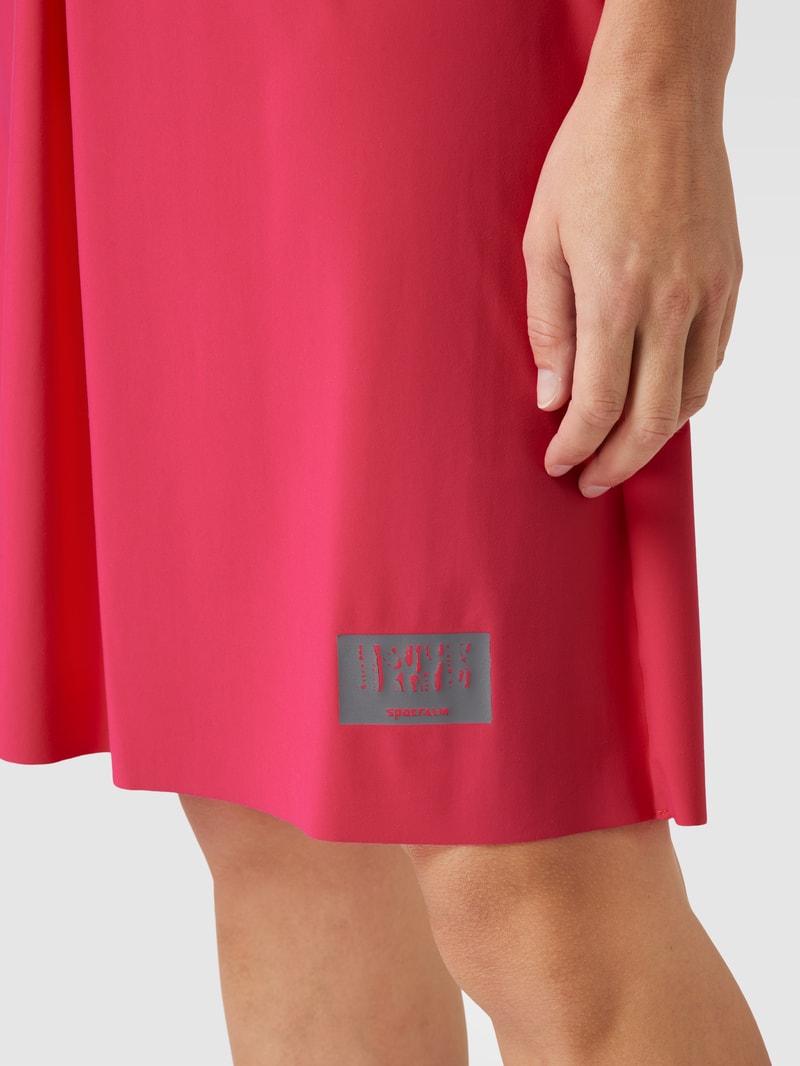 Knielanges Kleid mit Tunikakragen Modell 'SANAA' in pink