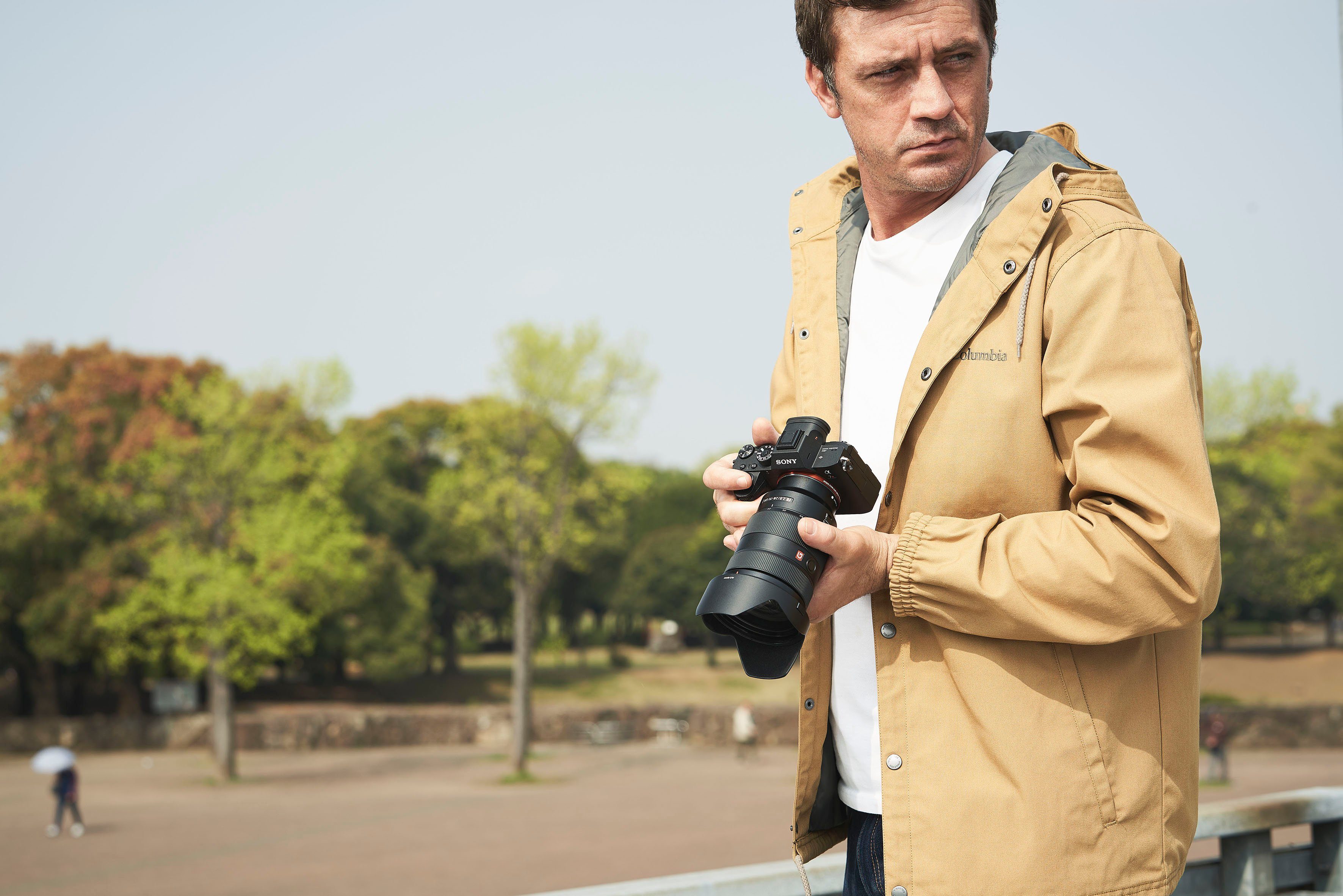 Sony Alpha 7R IIIA (35-mm-Vollformatbildsensor) Systemkamera (42,4 MP, Bluetooth, NFC, WLAN)