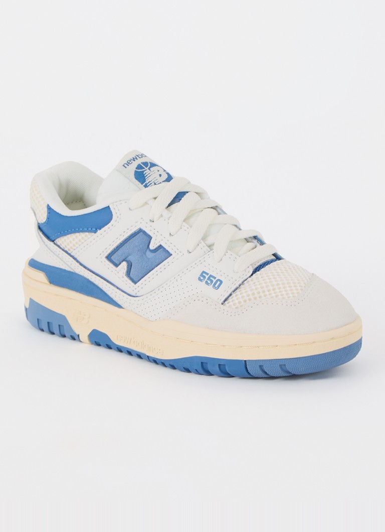 New Balance 550 -nahkakengät mokkanahkaisilla yksityiskohdilla