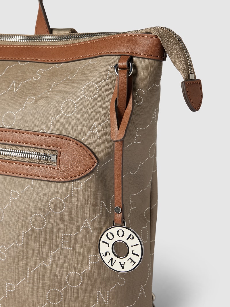 Rucksack mit verstellbaren Schulterriemen Modell 'elva' in taupe