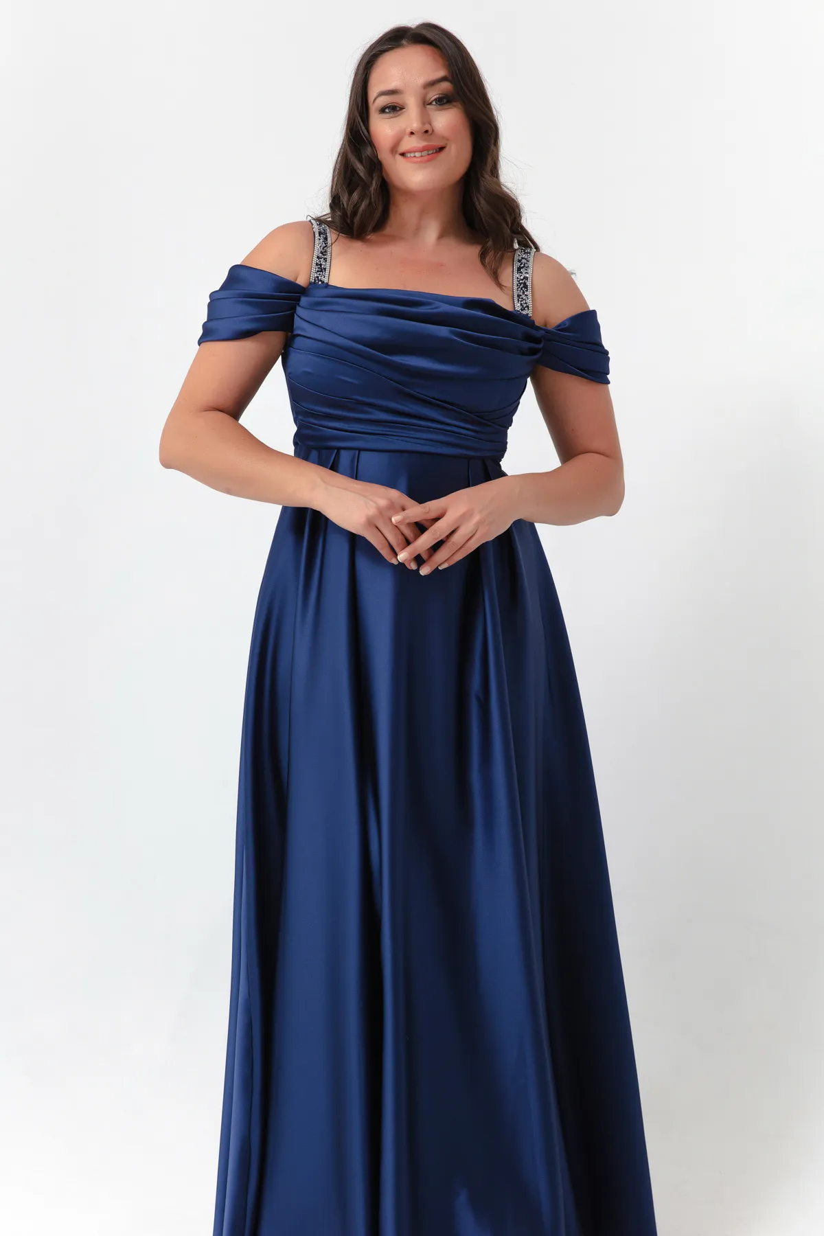 Lafaba  Marineblaues, drapiertes, langes Abendkleid mit Steinträgern für Damen in Übergröße
