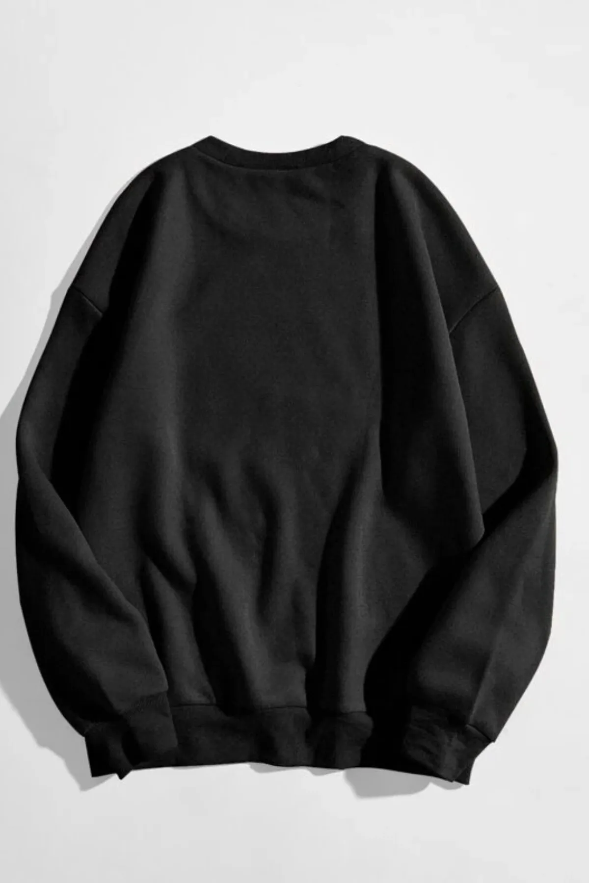 MODAGEN  Unisex-Sweatshirt in Schwarz mit Rundhalsausschnitt und Übergröße