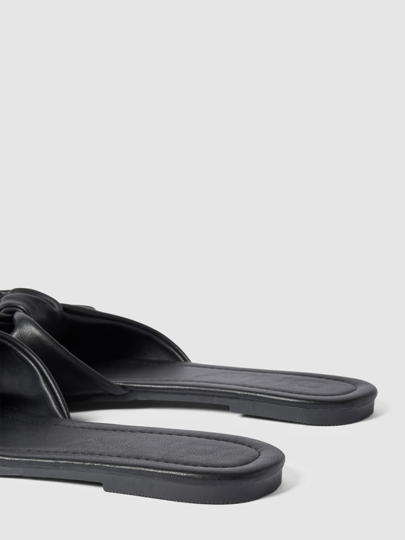Pantoletten mit Knotendetail Modell 'MILLIE' in schwarz