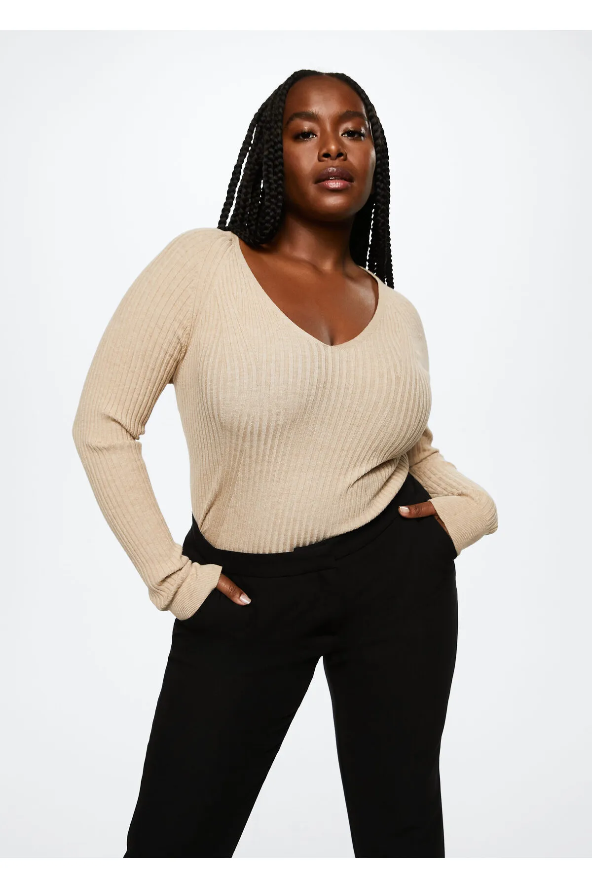 MANGO  Schwarze Damenhose 37074057