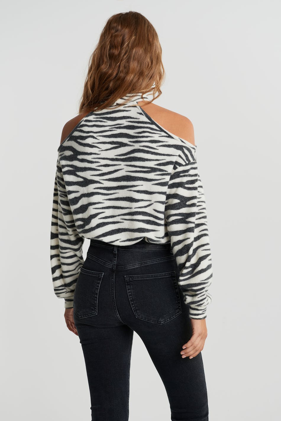 Camilla sweater
