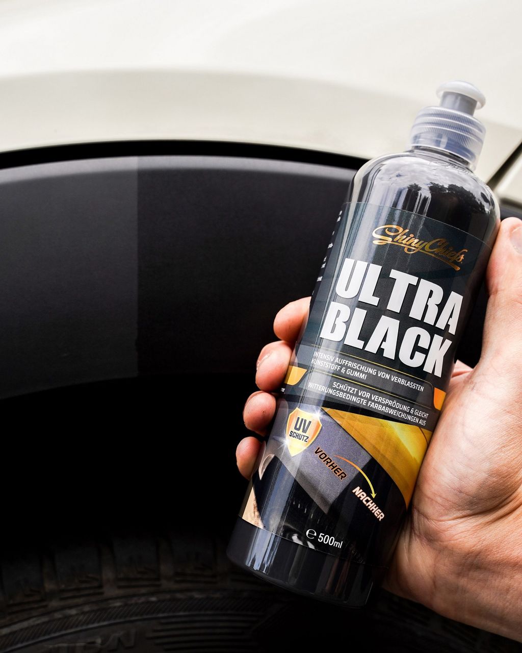 ShinyChiefs Ultra Black Kunststoffauffrischer 500ml - Auto Kunststoffpflege zur Auffrischung