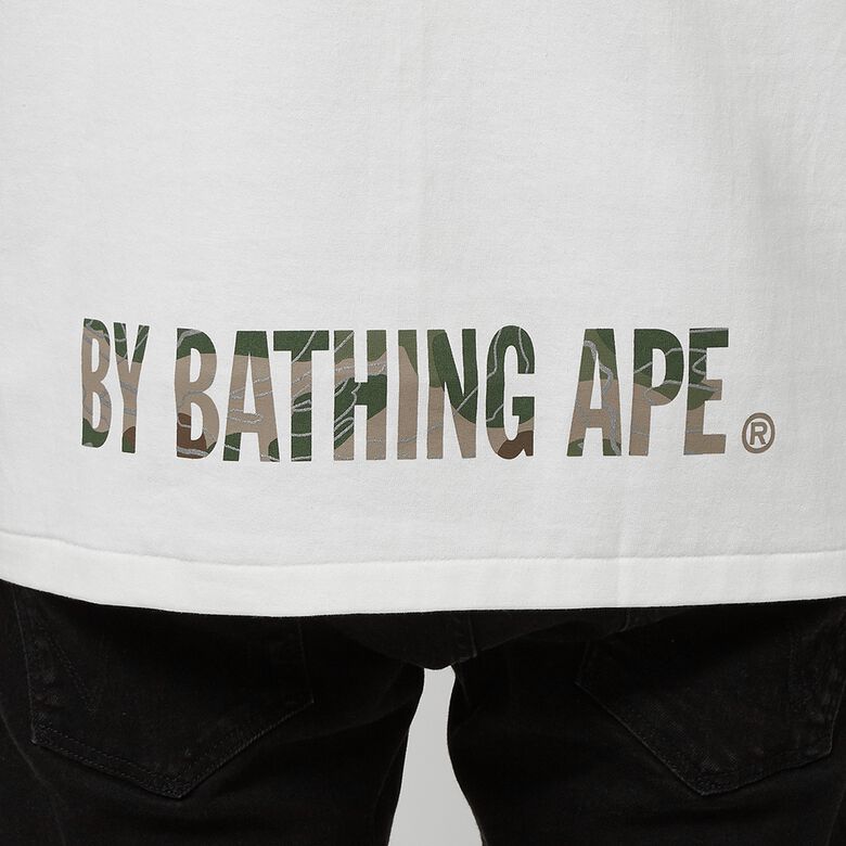 A Bathing Ape Layered Line Camo Ape Face Tee M white beige