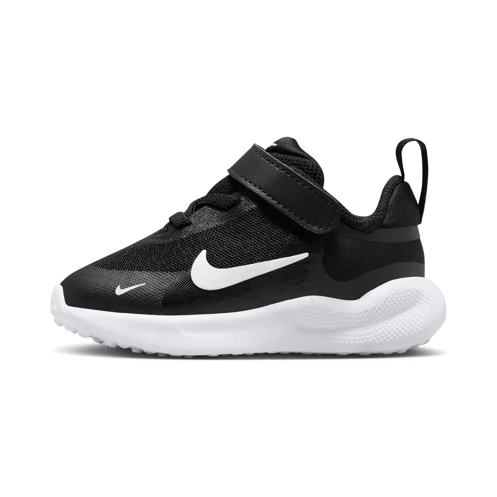 Nike Revolution 7 FB7691-003 / schwarz
