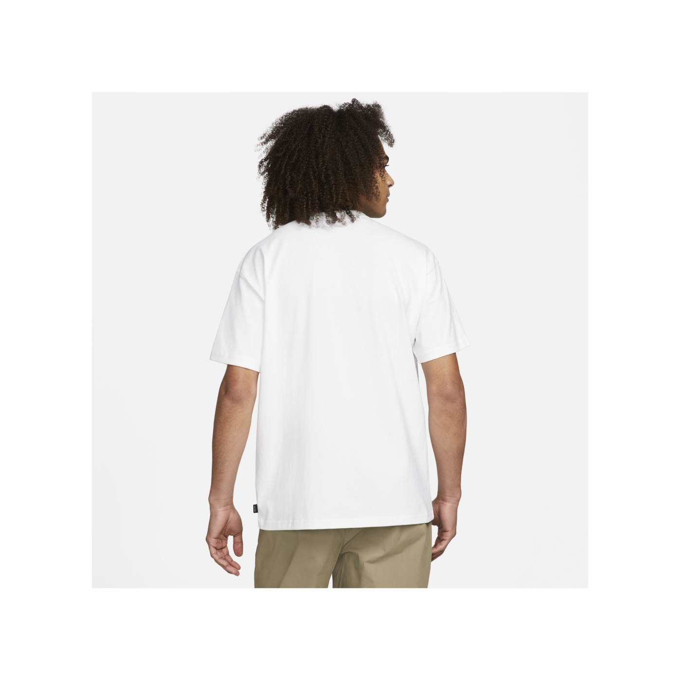 Nike Premium Essentials T-Shirt Weiss F100