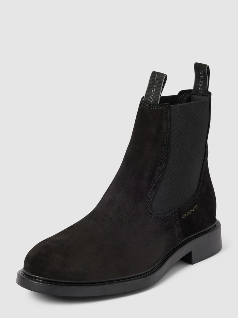 Chelsea Boots mit elastischen Einsätzen Modell 'Millbro' in schwarz