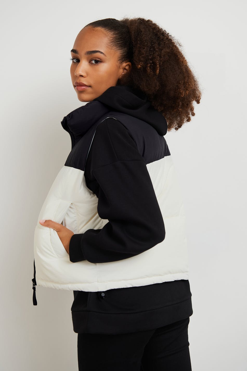 S puffer vest