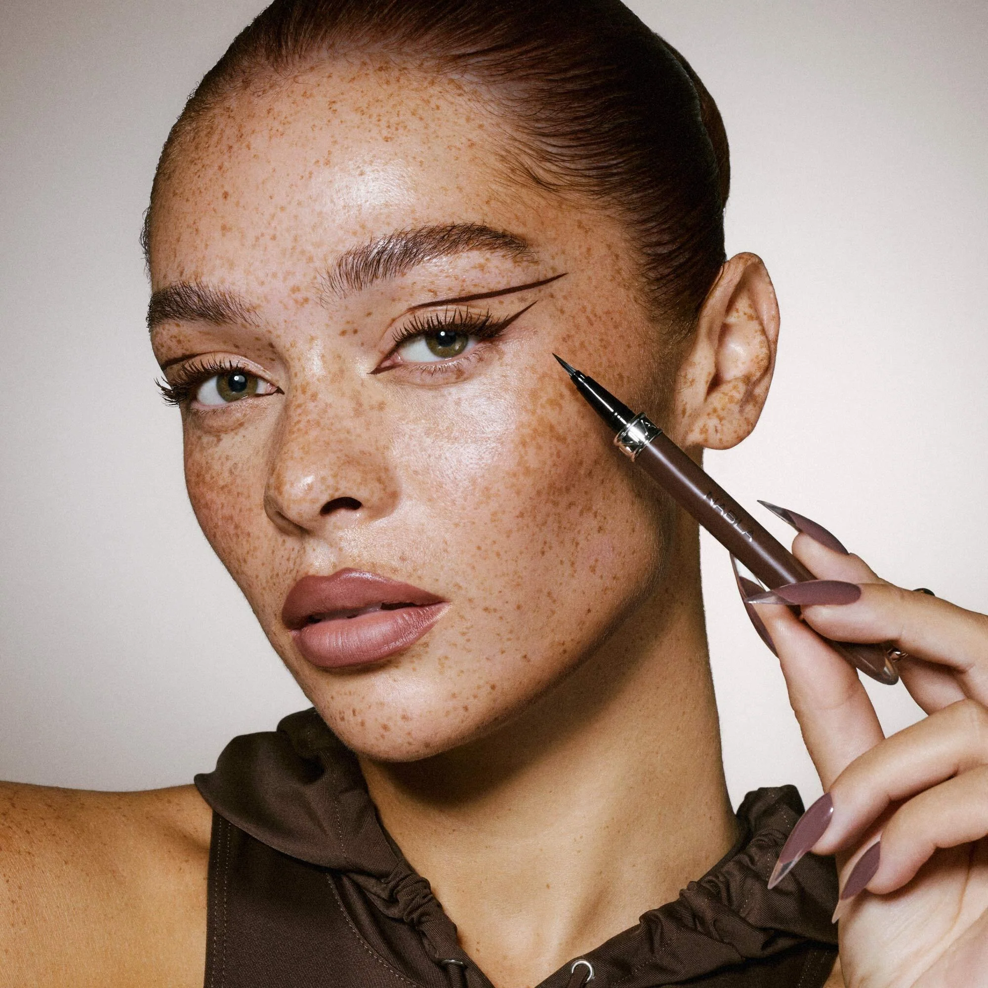 True Signature Eyes x Beyond Bold - Set za intenzivnost očiju - Šminka, Maskara, Olovka za oči
