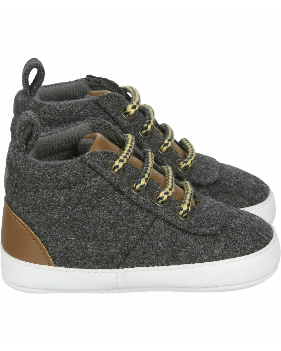 Hohe Babyschuhe