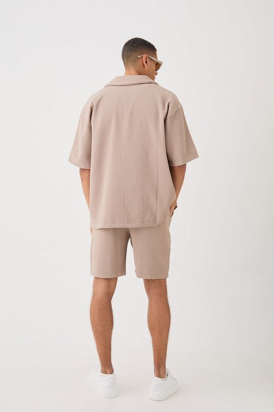 Kurzärmliges Oversize Hemd & Shorts