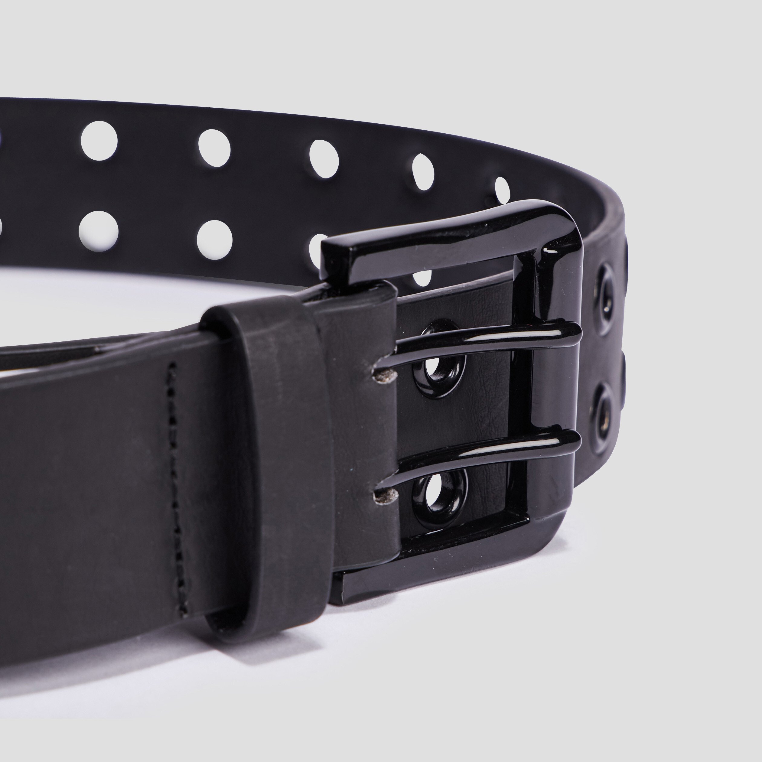 Ceinture avec oeillets noir femme | La Halle