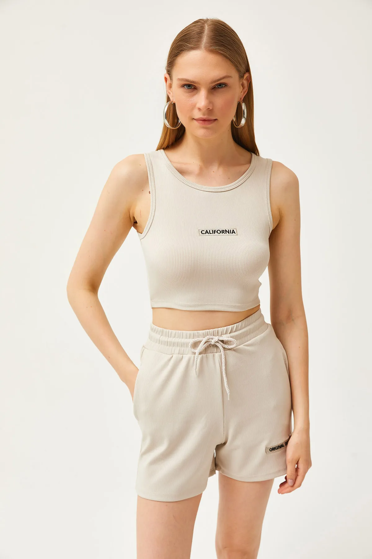 Olalook  Damen-Lycra-Shorts-Anzug mit Steinstickerei TKM-19000275