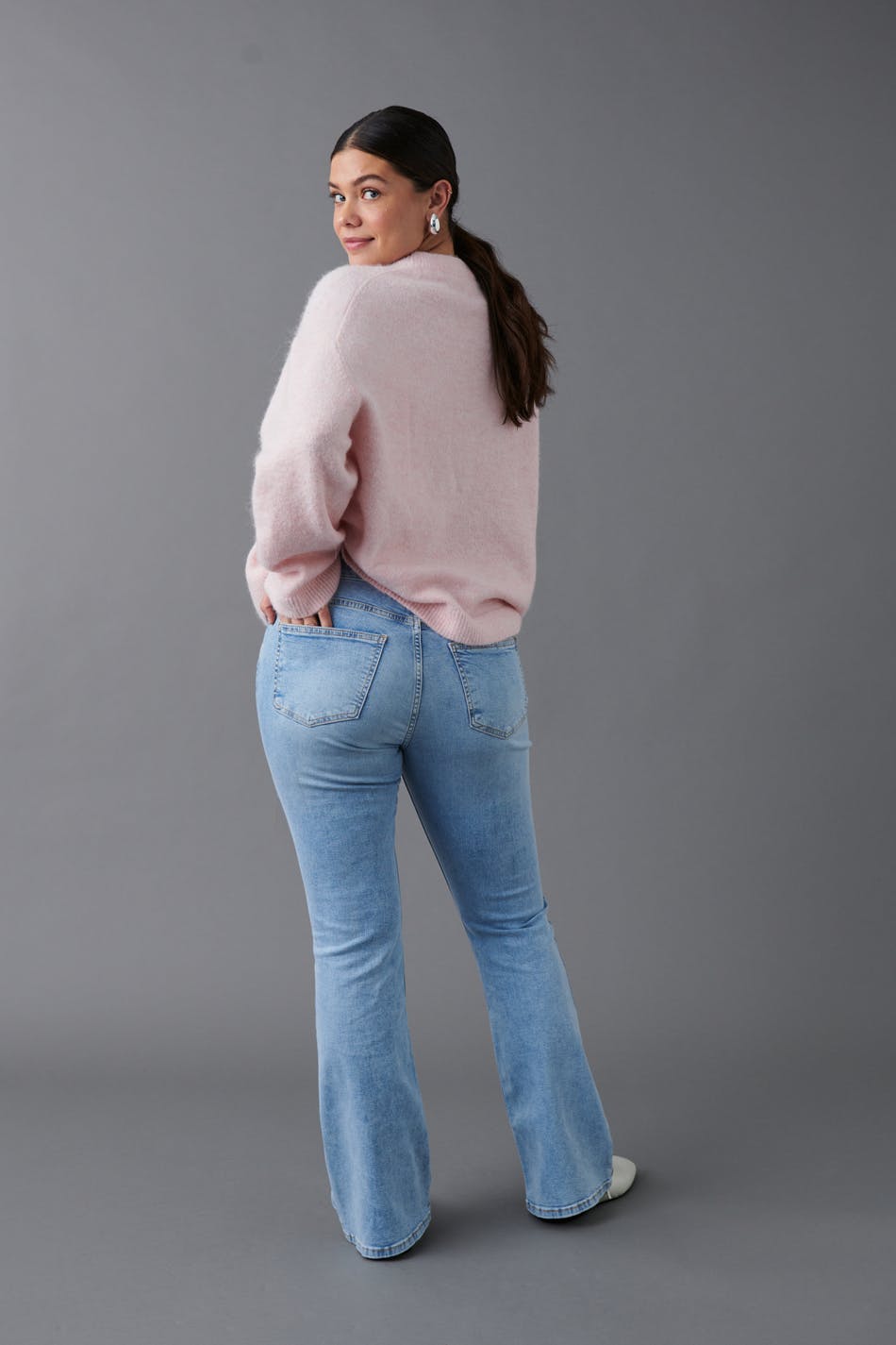 Low waist bootcut jeans