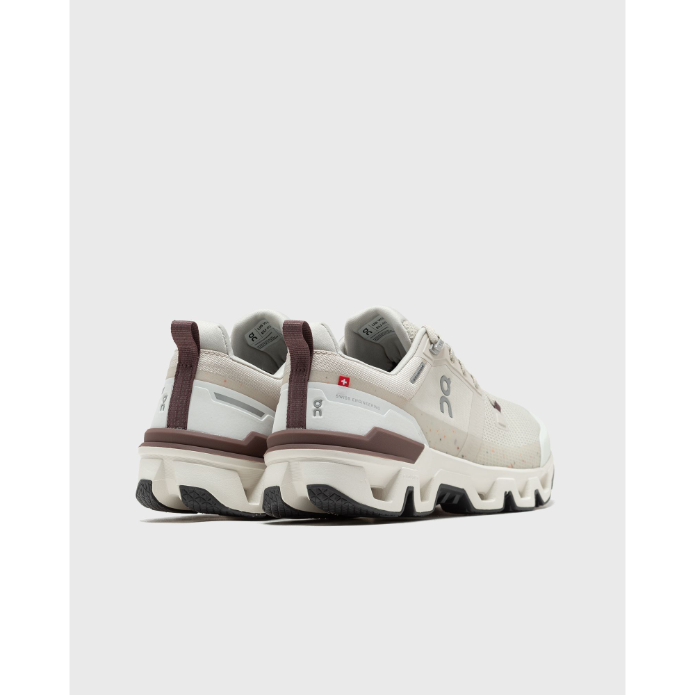 ON Cloudwander Waterproof 73.98055 / weiss