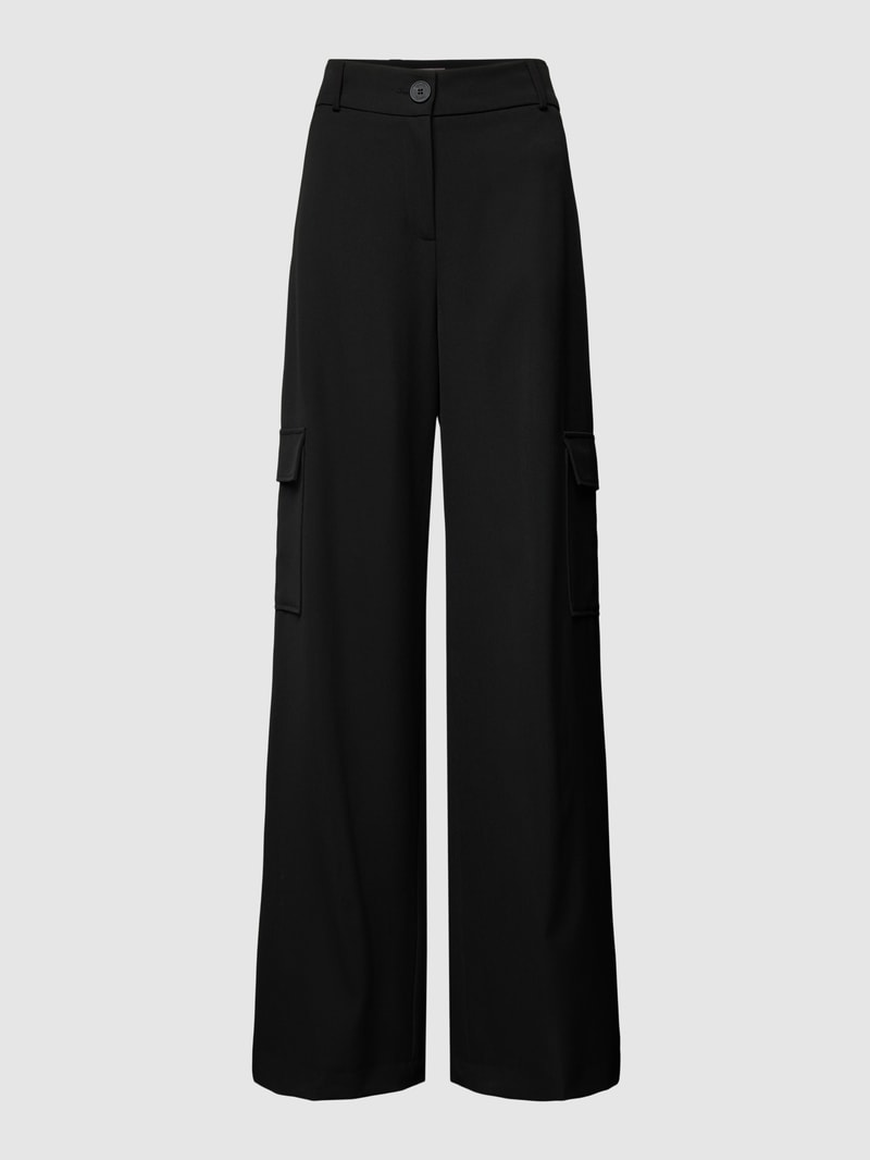 Cargohose mit Eingrifftaschen in schwarz